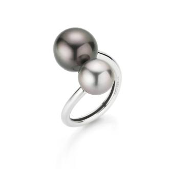 Neoclassic Ring