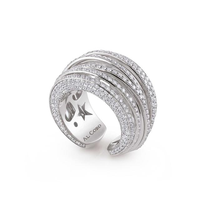 Mezzaluna Ring