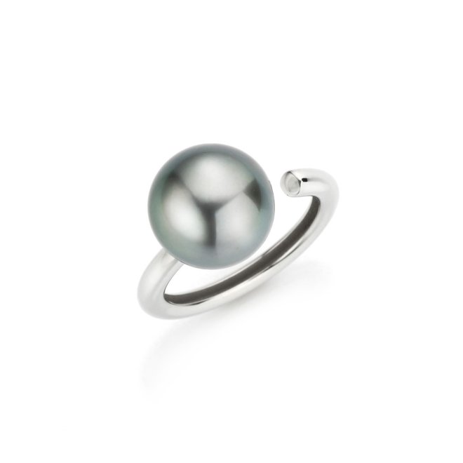 Neoclassic Ring