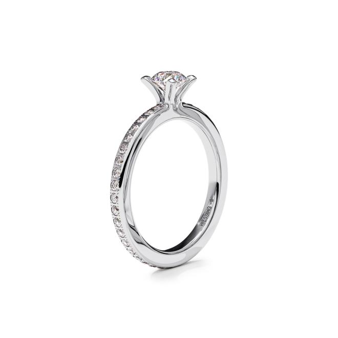 Amatis Highlights Ring